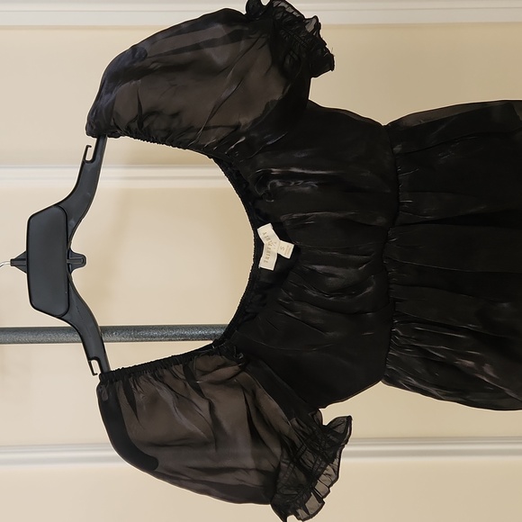 Puff-Sleeve, Black Sheen top.  New with tags!  Romantic and Flirty! - Picture 7 of 16